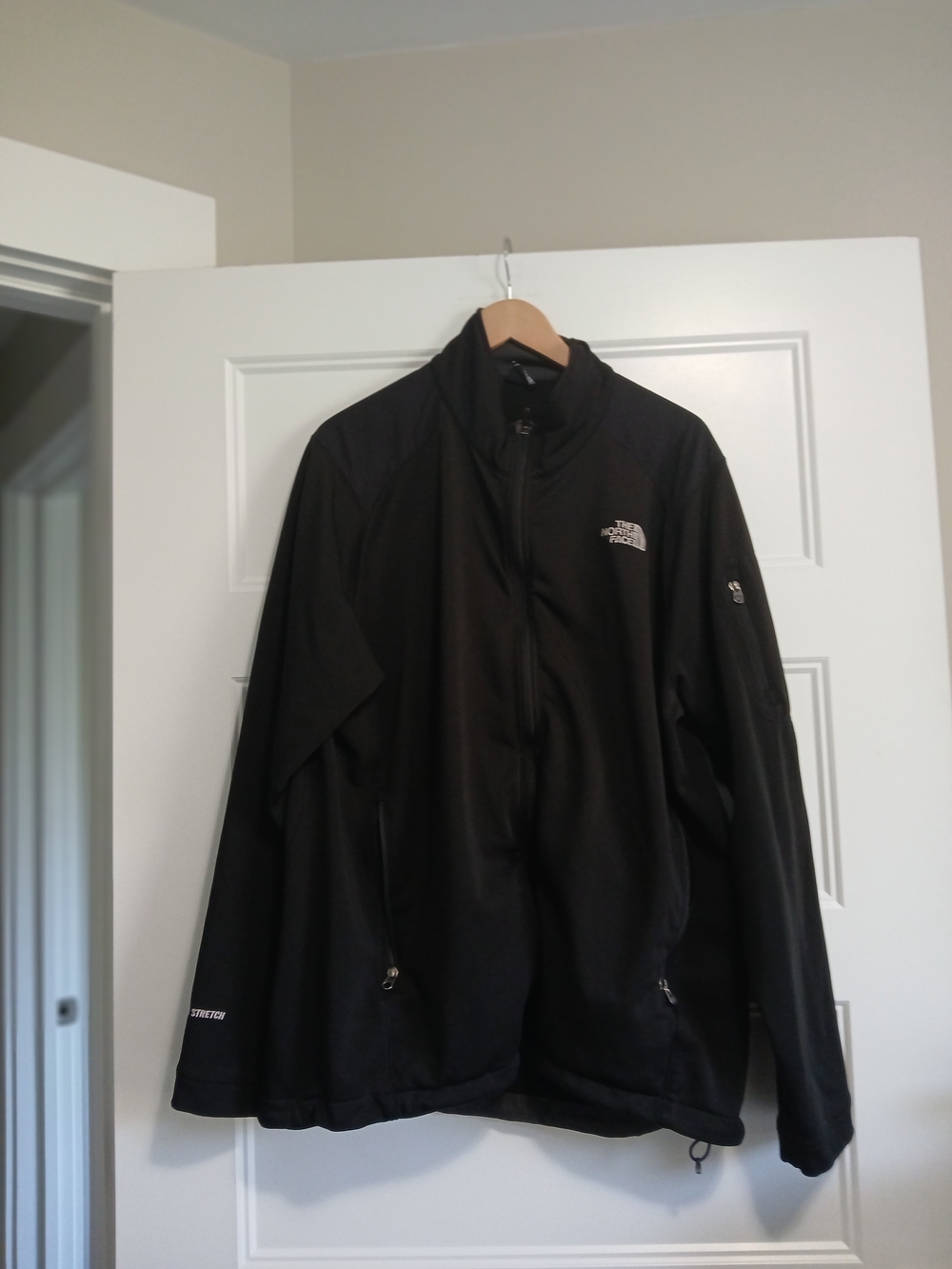 The North Face Men’s Black Softshell Jacket Xxl